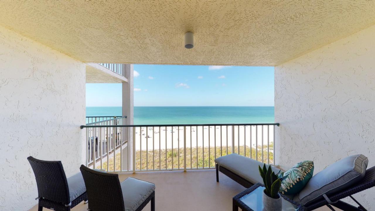 Totally Renovated Beachfront Condo At Apollo! Марко Айлънд Екстериор снимка